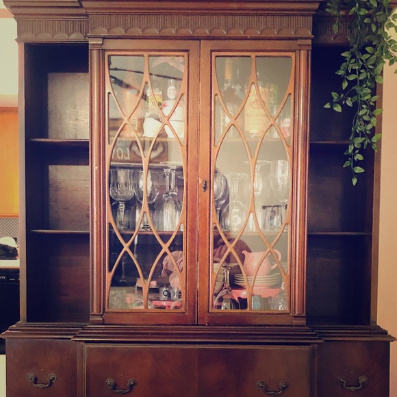 Real wood vintage cabinets (memorie photos,liquor)
